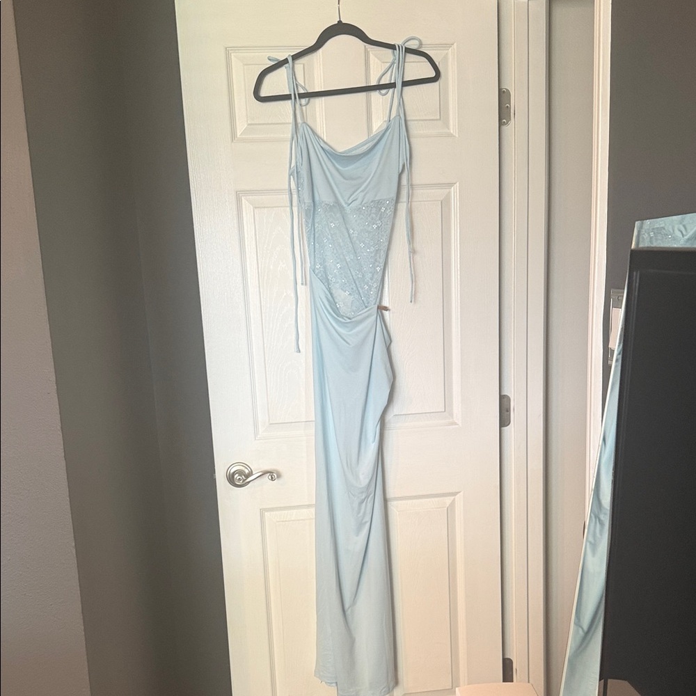 Chic Backless Light Blue Dress